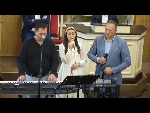 Diana Pup,Fratii Buble...Așteptăm să treacă ziuă