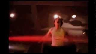 Party at the crib - Bei Maejor