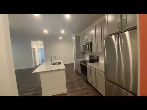 Makara Orlando #9212 3 Bed/2 Bath Warm Tones