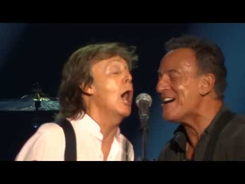 Paul McCartney & Bruce Springsteen - I Saw Her Standing There  - Madison Square Garden 9-15-17