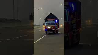 Download lagu Berudak nyel🔥🔥🤙 #cantereuro4 #trukoleng #drivermuda #shorts mp3