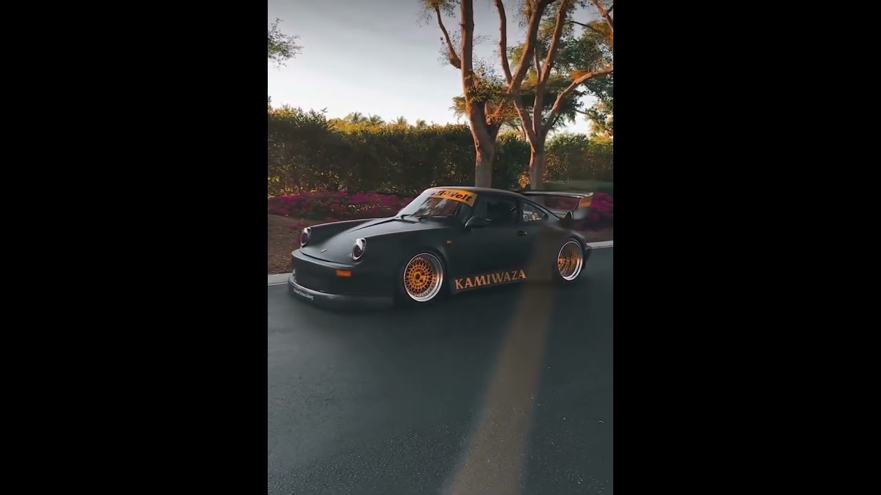 💣 Timeless elegance in matte black. This vintage Porsche is a dream.