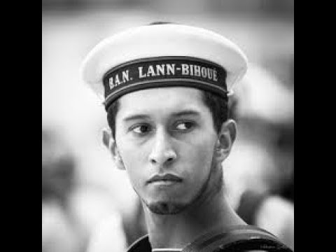 BAGAD DE LANN BIHOUE -  AN HINI A GARAN  -