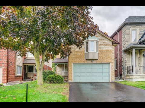 915 Gablehurst Crescent Pickering