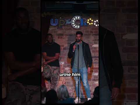 Asking audience member to come up and tell a joke. This guy (Amit Lakhani) smashed it.