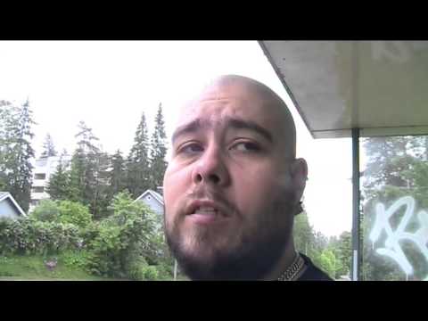 Aamupäivällä pysäkillä