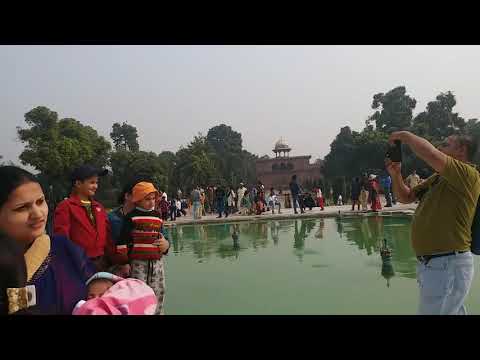 Agra pot    taj Mahal _  Uttar Pradesh