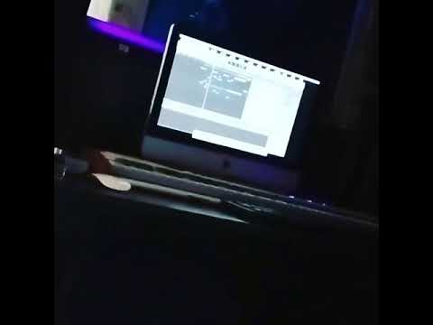 Reptyle Dan in studio