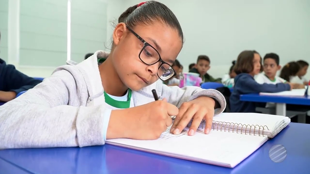 A IMPORTÂNCIA DA FAMÍLIA NA ESCOLA PARA O DESENVOLVIMENTO DA CRIANÇA