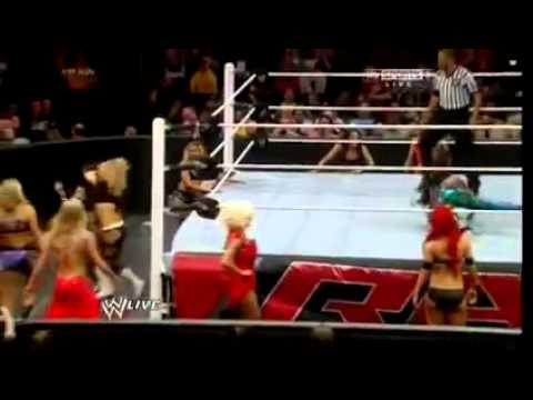 WWE RAW 3/31/14 Naomi Vs Aj Lee - Lumberjill Match