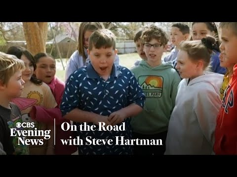 11-year-old boy who can imitate 50 birds wows at school talent show