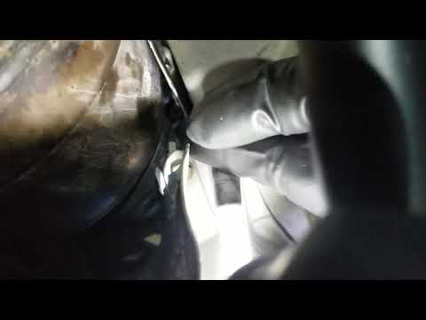 C230 starter, how you remove the dang thing!