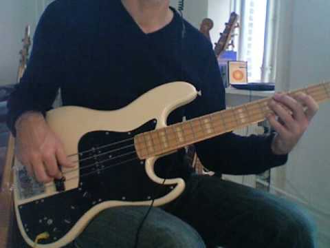 L173 Jazz bass lick from playbassnow.com