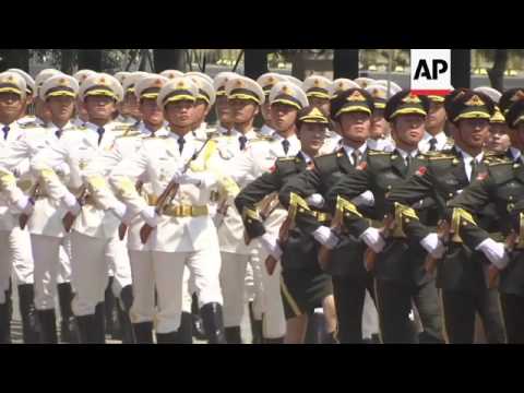 China's Li Keqiang welcomes Cambodia's Hun Sen