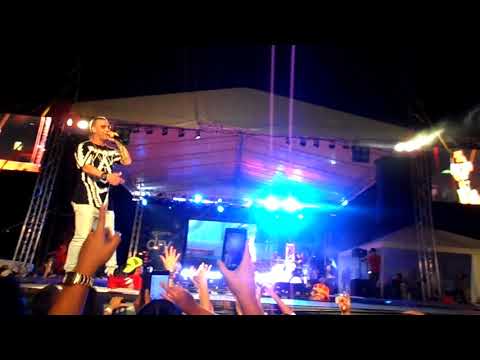 Wolfine - Mia (en vivo, sonido sobre ruedas 2014)