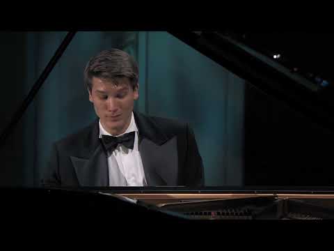 Vladimir Petrov - F. Chopin, Sonata N. 3 Op. 58 (Finale)