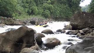 preview picture of video 'Rafting Wooin Indonesia'