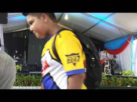 AKU SKANDAL cover by SPITFIRE BAND