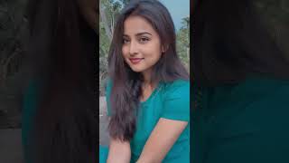 Muskurahat pe a bhi marti hai kya ???