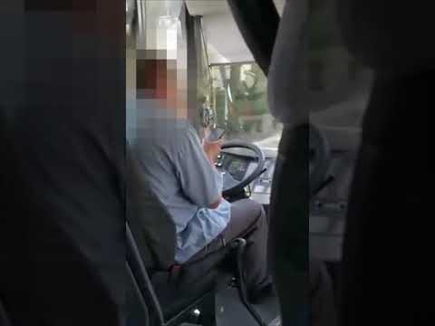 Egész úton SMS-ezett a buszsofőr