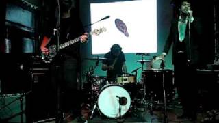 Matthew Dear &amp; his Big Hands Band perform &quot;Fleece on Brain&quot;