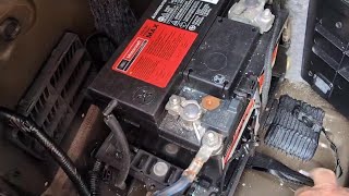Changing the Battery in a Ford  Fusion Hybrid Detailed Look