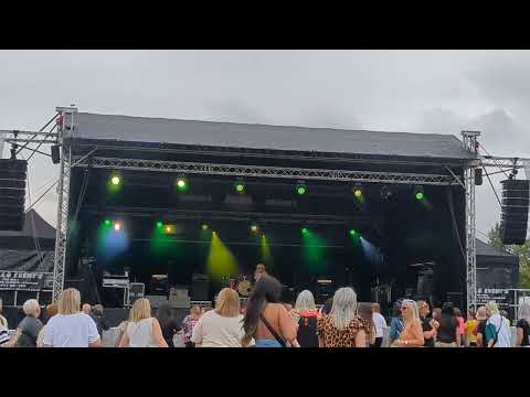 Roberta Childs Opens For Rockore 2025