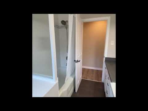 8BD/3BA, Great Yard and Patio! property video