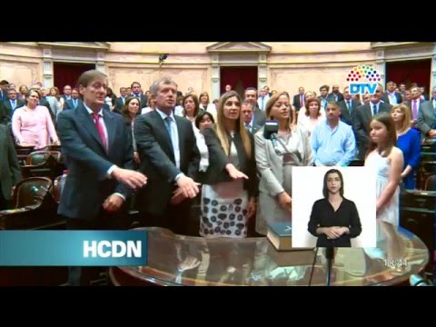 Torello juró con blooper incluido 