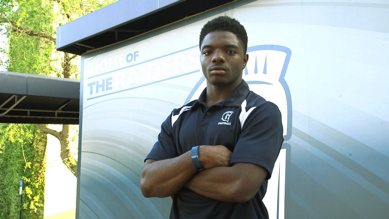 Robert Burns - Gulliver Prep Running Back - Highlights/Interview