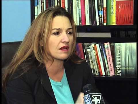 VITRINA E LIBRIT BOTIMET ME TE FUNDIT QE MUND TE GJENDEN NE LIBRARI LAJM