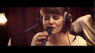 Studio Brussel: Daan & Isolde - Where the Wild Roses Grow (Nick Cave & Kylie Minogue cover)