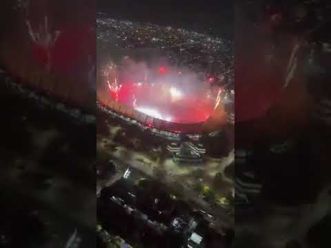 "Hinchada de Junior de Barranquilla vs Deportes Tolima por la final ida del torneo colombiano" Barra: Frente Rojiblanco Sur &bull; Club: Junior de Barranquilla