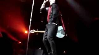 Green Day - Hitchin A Ride [Live @ Corel Centre, Ottawa 2005]