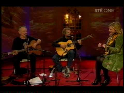 Never Tire Of The Road - Andy Irvine with Donal Lunny and Mairéad Ní Mhaonaigh