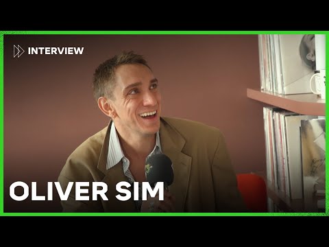 Oliver Sim on going solo, performing without The xx, and lesbian TikTok | Interview | Vera On Track