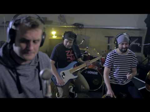 Ptakustik, Light & Love, Mirai Navrátil - na100x (OFICIÁLNÍ VIDEOKLIP)