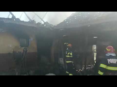 Incediu la o gospodărie din localitatea Brusturi