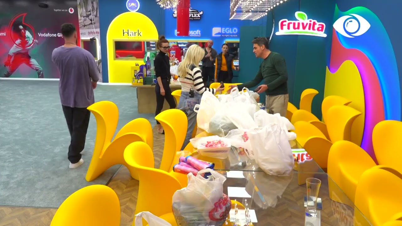 Banorët ndajnë buxhetin/ Deamishel: Më kanë vjedhur galetat e orizit