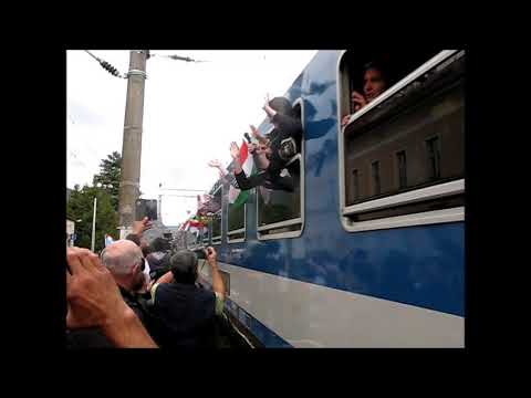 Sosirea trenului cu pelerini maghiari in Ghimes