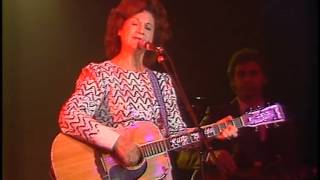 Kitty Wells Family Show How Far Is Heaven?