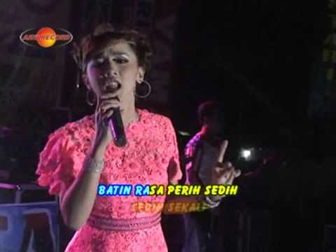 Sarah Brillian - Nelangsa | Dangdut (Official Music Video)