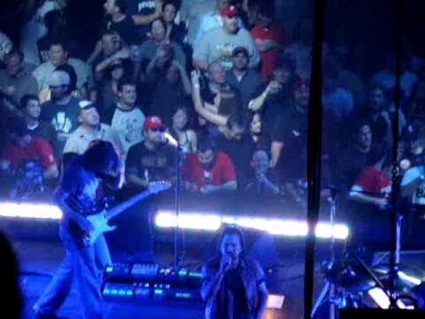 Pearl Jam-Given to Fly- Wachovia Spectrum-10/28/09