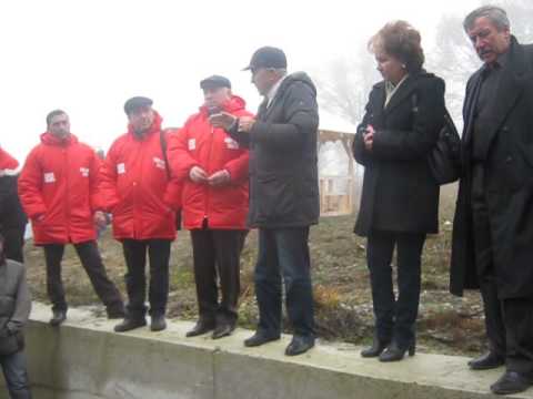 Mircea Cosma la inaugurarea DC 11 C Telega-Cosminele