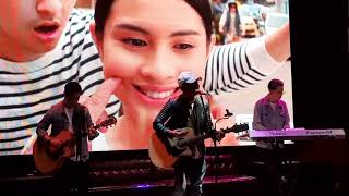 Download lagu Vagetoz - Saat Kau Pergi // Cover By Tri Suaka mp3