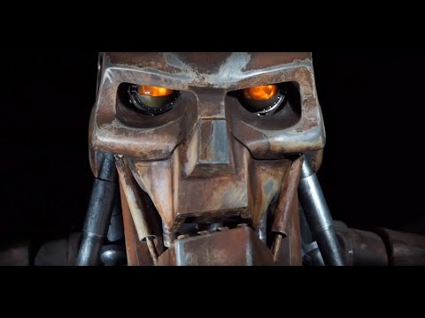 Lot #440 JUDGE DREDD (1995) - Full-Size ABC Warrior Robot With Animatronic, Remote Control Head