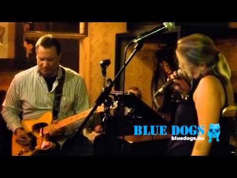 Blue Dogs - I'd rather go blind (Old Man's nyitóbuli 2013.)