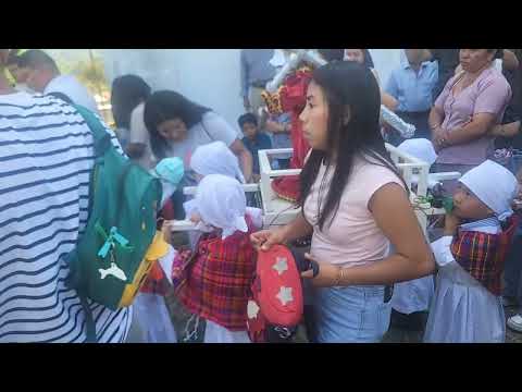 santVIN El Salvador está en vivo viacrusis desde panchimalco