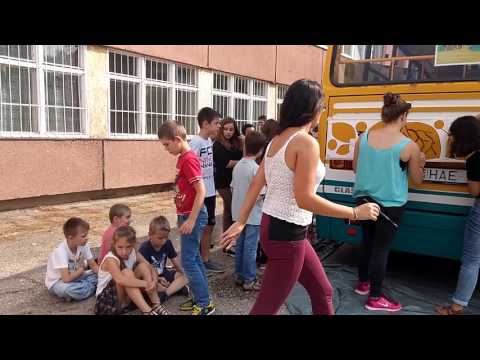 Buszra festegettek - Mobilitási hét Egerben