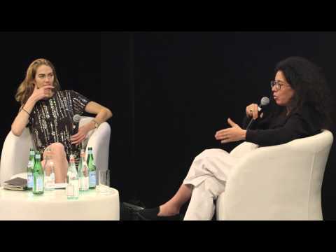 download lagu mp3 mp4 Sara Maino, download lagu Sara Maino gratis, unduh video klip Sara Maino